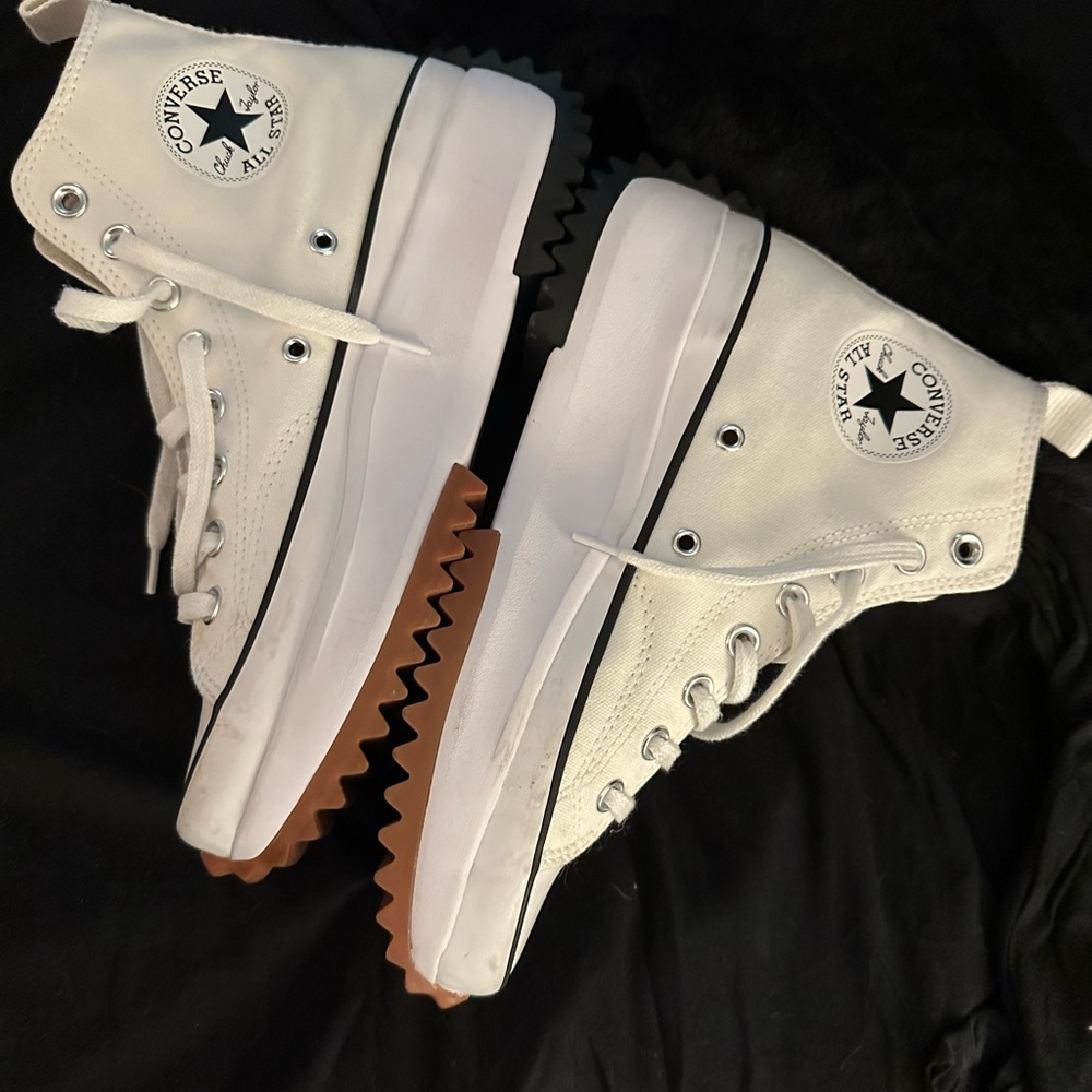 Women’s Converse Platform Tennies 8.5